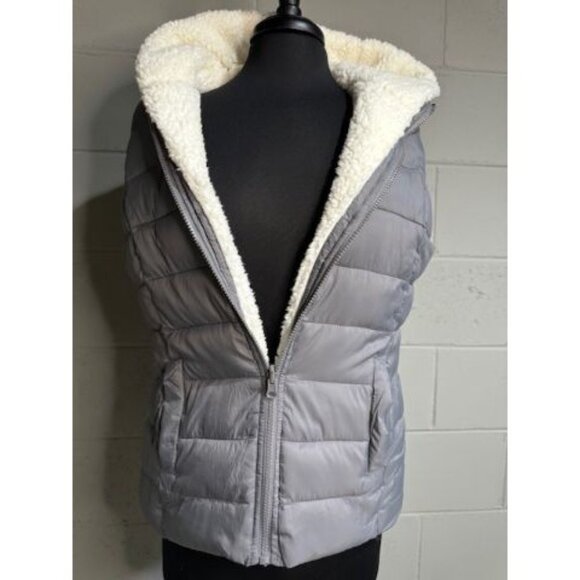 Ladies Gray Puffer Vest Hooded with Fleece Lining and Pockets Sz Med - Picture 7 of 8